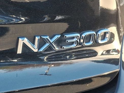 Used 2019 Lexus NX 300 image 29