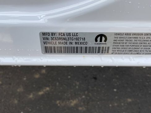 New 2026 RAM 2500 Laramie AWD/4WD image 44