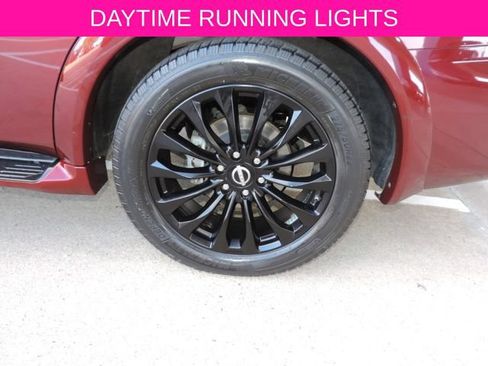 Used 2021 Nissan Armada Platinum w/ Captain's Chairs Package RWD image 14