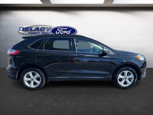 Used 2022 Ford Edge SE image 6