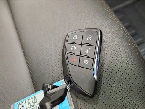 Used 2023 Chevrolet Tahoe High Country AWD/4WD image 35