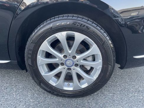 Used 2017 Mercedes-Benz E 300 4MATIC image 13