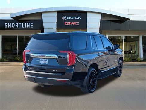 Used 2023 GMC Yukon SLT image 3