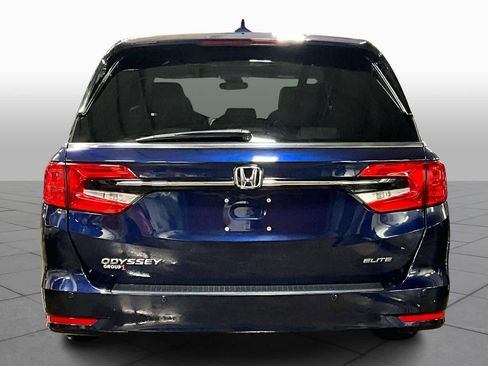 Used 2023 Honda Odyssey Elite image 5