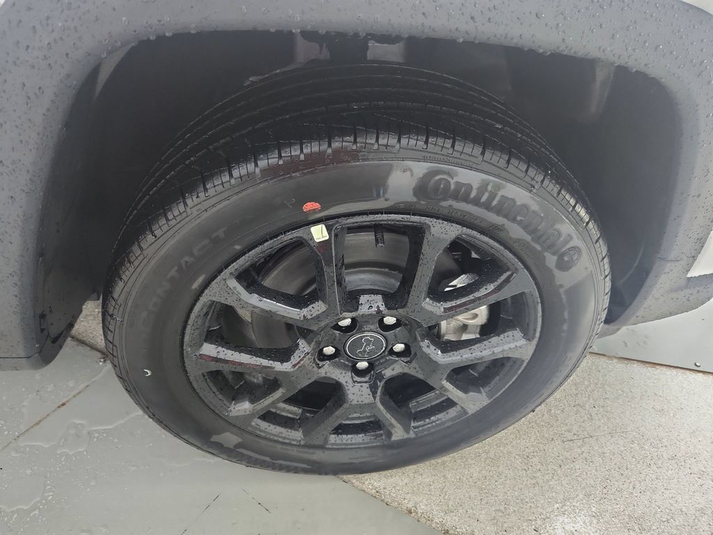 New 2026 Jeep Compass Latitude AWD/4WD image 31