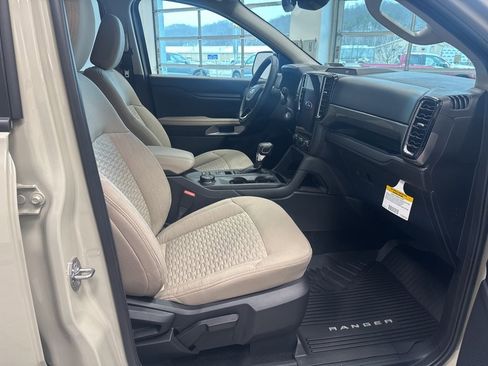 New 2025 Ford Ranger XLT w/ FX4 Off-Road Package image 21