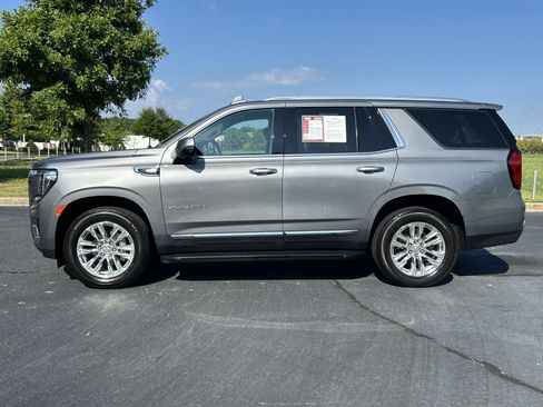Used 2021 GMC Yukon SLT w/ SLT Luxury Package RWD image 6