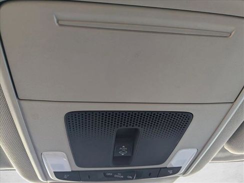 Used 2023 Honda CR-V EX-L image 12