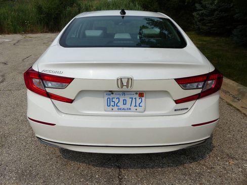 Used 2020 Honda Accord EX image 8