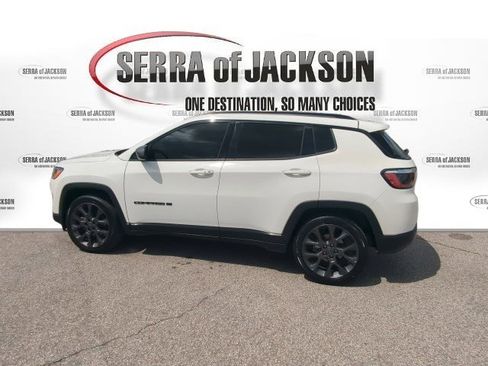 Used 2021 Jeep Compass Latitude image 5