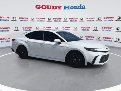 Used 2025 Toyota Camry SE w/ Multimedia Upgrade Package