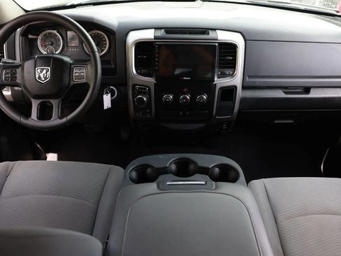 Used 2019 RAM 1500 Classic SLT AWD/4WD image 36