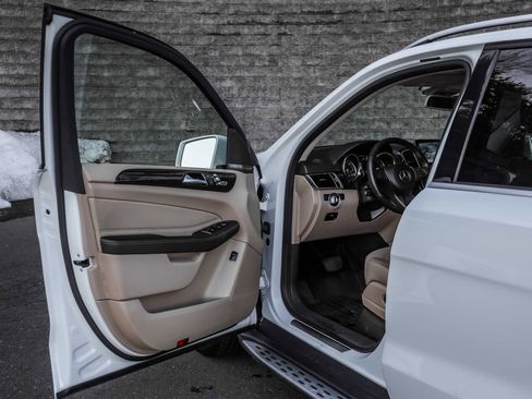 Used 2017 Mercedes-Benz GLE 350 4MATIC image 23