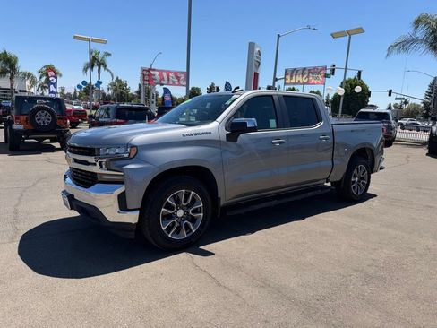Used 2020 Chevrolet Silverado 1500 LT RWD image 3