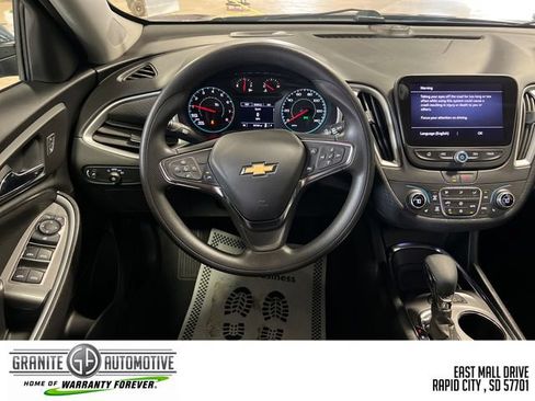 Used 2024 Chevrolet Malibu LT FWD image 13