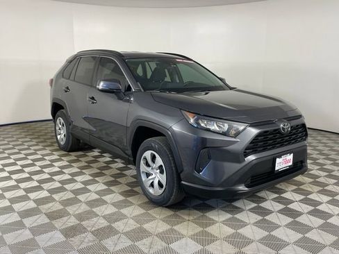 Used 2021 Toyota RAV4 LE AWD/4WD image 25
