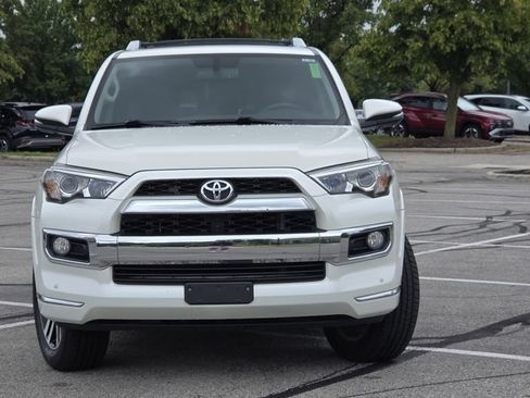 Used 2018 Toyota 4Runner Limited AWD/4WD image 3