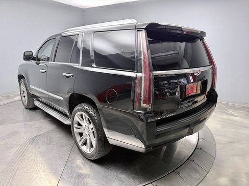 Used 2015 Cadillac Escalade 4WD image 7