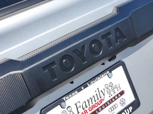 Used 2025 Toyota 4Runner SR5 AWD/4WD image 6