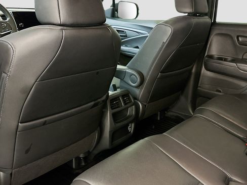 Used 2023 Honda Passport EX-L image 28