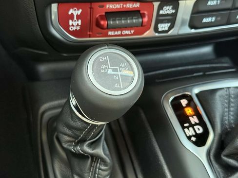 New 2026 Jeep Wrangler Unlimited Rubicon AWD/4WD image 29