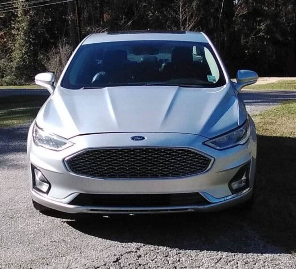 Used 2019 Ford Fusion Titanium AWD/4WD image 3