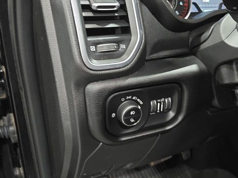 Used 2024 RAM 3500 Laramie w/ Sport Appearance Package image 10