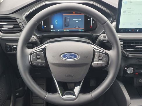 Used 2025 Ford Escape SE FWD image 27