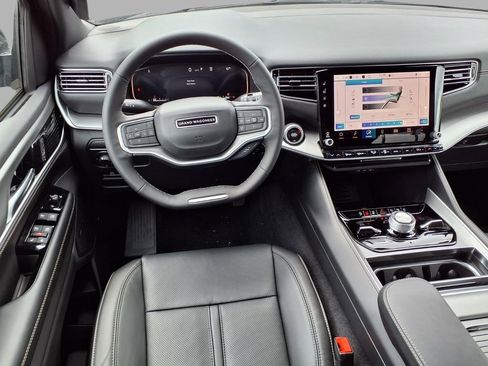 New 2026 Jeep Grand Wagoneer 4WD image 4