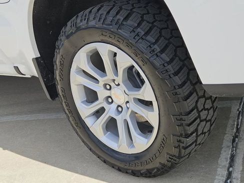 Used 2025 Chevrolet Silverado 1500 LTZ AWD/4WD image 11