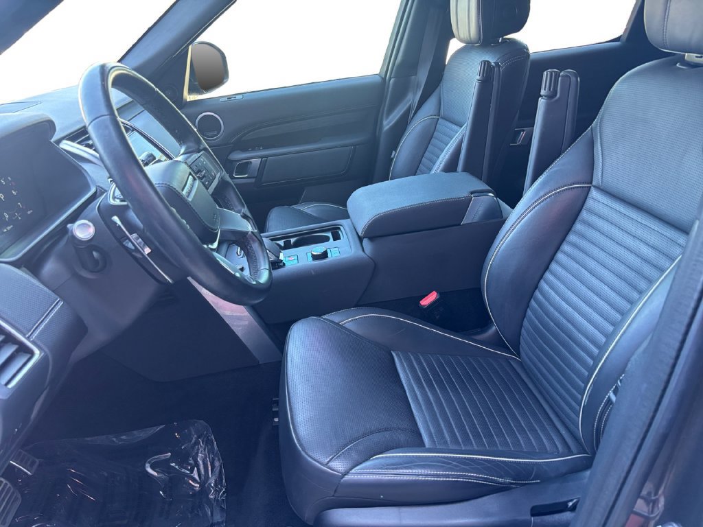 Used 2022 Land Rover Discovery HSE R-Dynamic AWD/4WD image 9