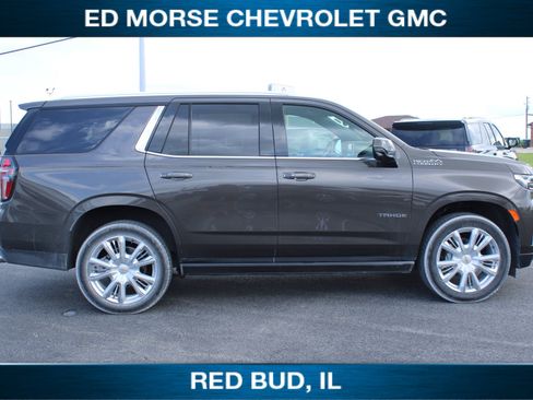 Used 2021 Chevrolet Tahoe High Country w/ Premium Package AWD/4WD image 2