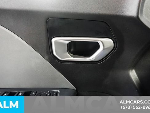 Used 2025 Kia K4 LXS image 47