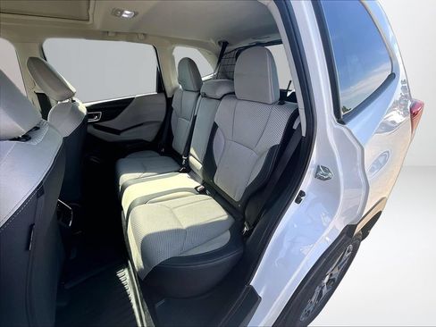 Used 2023 Subaru Forester Premium AWD/4WD image 27