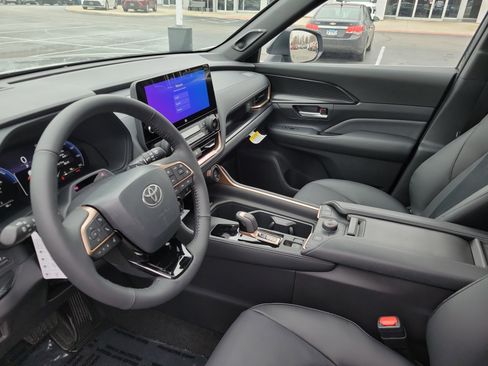 New 2026 Toyota Grand Highlander AWD Hybrid image 26