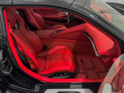 Used 2024 Chevrolet Corvette Stingray Premium Conv w/ Z51 Performance Package image 24