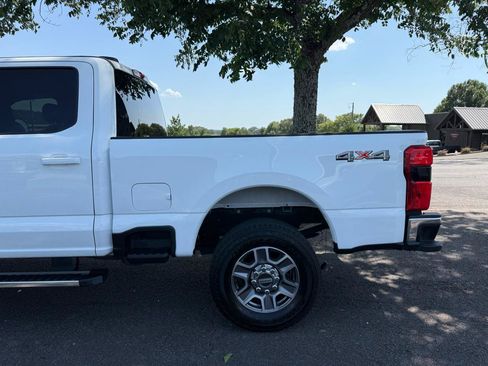 Used 2025 Ford F250 Lariat AWD/4WD image 40