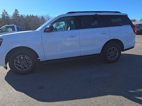 Certified 2025 Ford Expedition Active AWD/4WD image 15