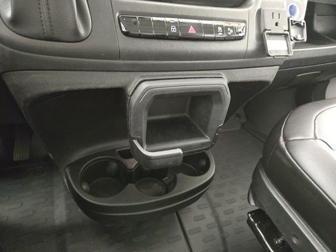Used 2024 RAM ProMaster 2500 w/ Quick Order Package 22G SLT FWD image 25