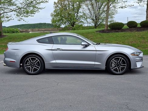 Used 2020 Ford Mustang GT RWD image 9