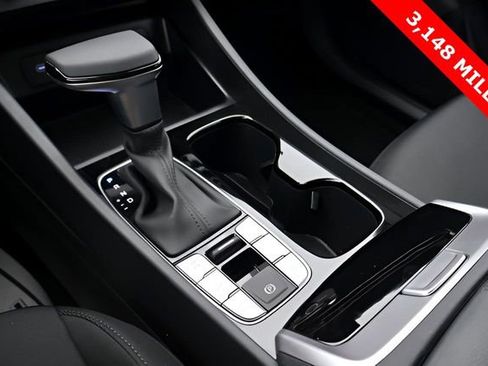 Used 2025 Hyundai Tucson SE image 23