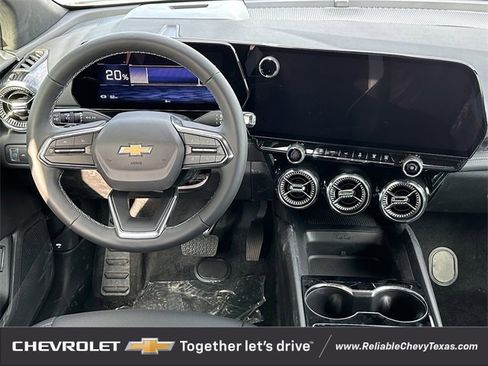 New 2025 Chevrolet Blazer EV LT image 11