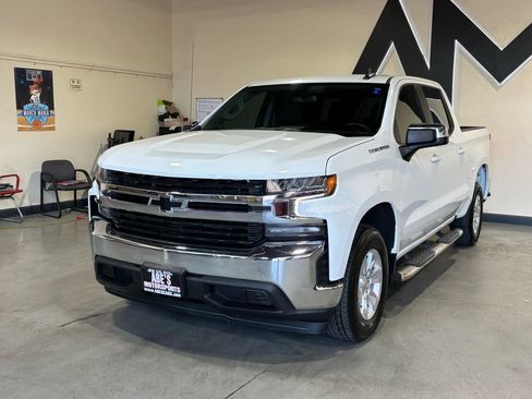 Used 2022 Chevrolet Silverado 1500 LT RWD image 1