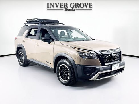 Used 2023 Nissan Pathfinder Rock Creek AWD/4WD image 3