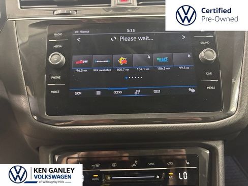 Certified 2024 Volkswagen Tiguan SE w/ Panoramic Sunroof Package AWD/4WD image 12