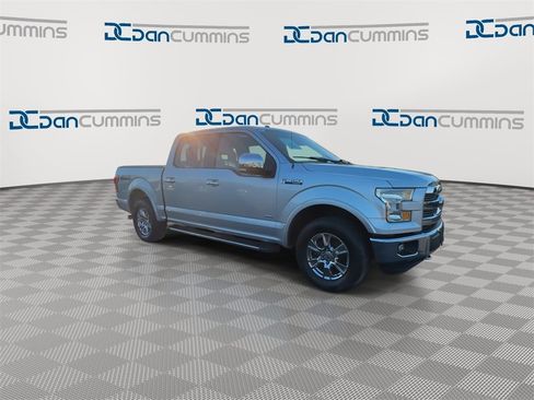 Used 2016 Ford F150 Lariat image 2