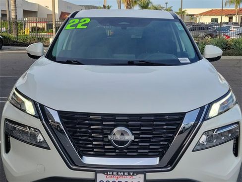 Used 2022 Nissan Rogue SV image 30