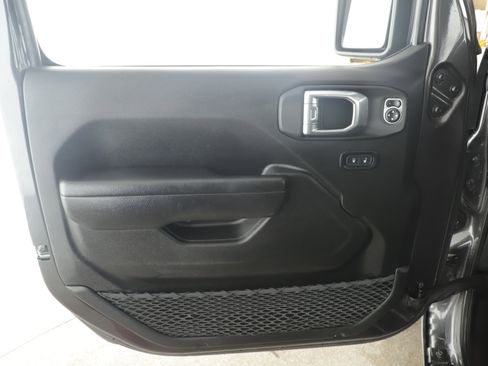 Certified 2024 Jeep Wrangler Sport S image 8