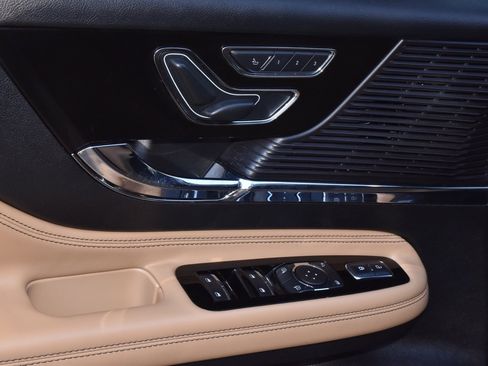 Used 2022 Lincoln Corsair Reserve w/ Equipment Group 201A image 36