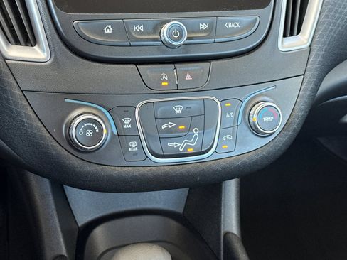 Used 2025 Chevrolet Malibu RS FWD image 29